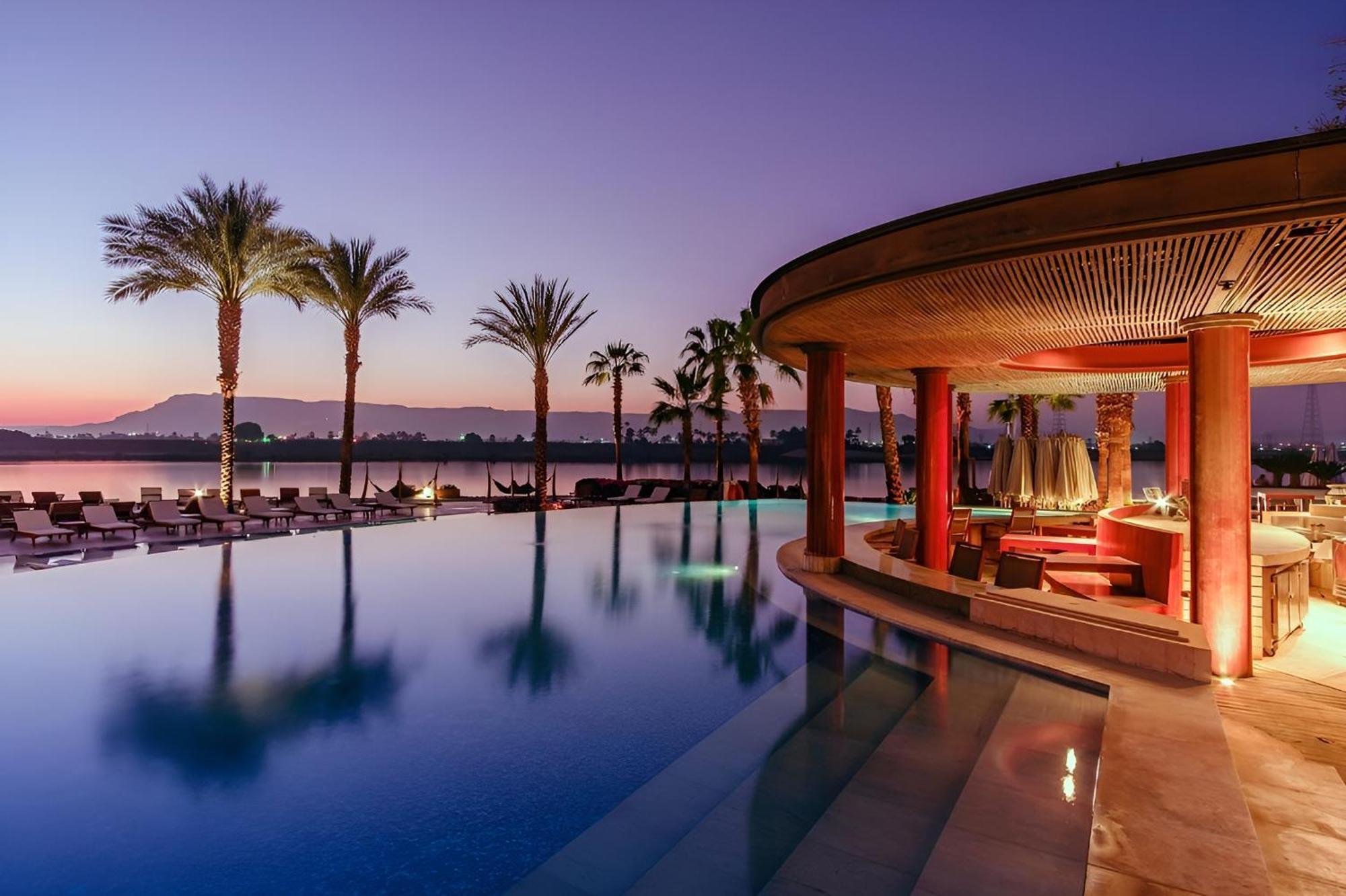 Hilton & Resort Luxor